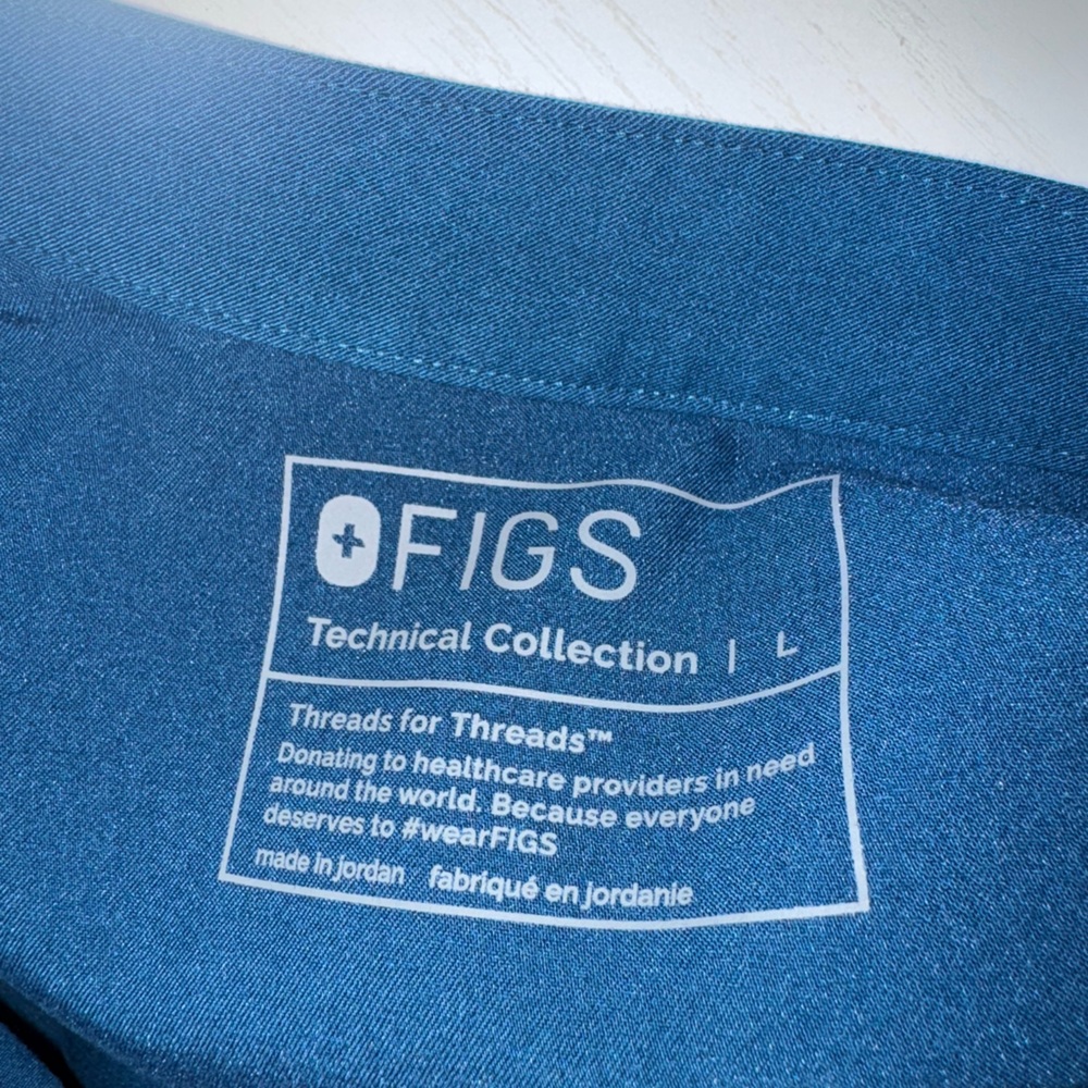 Figs Rafaela Top - Picture 2 of 2